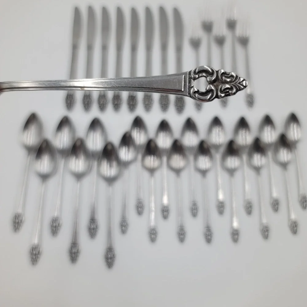 34pc Erica Erika Pattern Stainless Japan Flatware Set Knives Forks Spoons Ornate